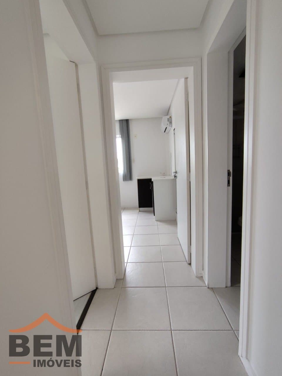 Apartamento à Venda com 2 quartos, 1 vaga no bairro Dom Bosco em Itajaí/SC