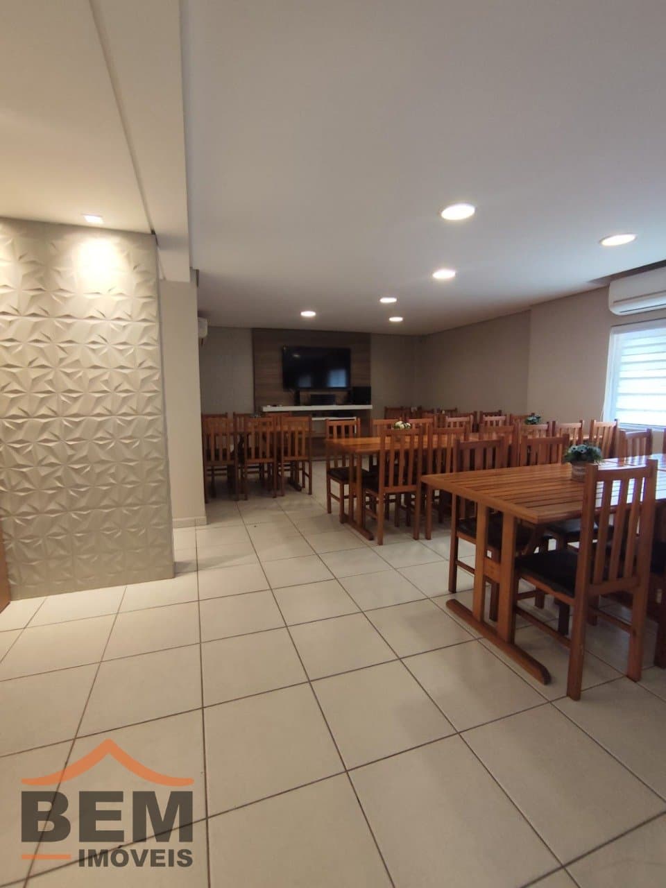 Apartamento à Venda com 2 quartos, 1 vaga no bairro Dom Bosco em Itajaí/SC