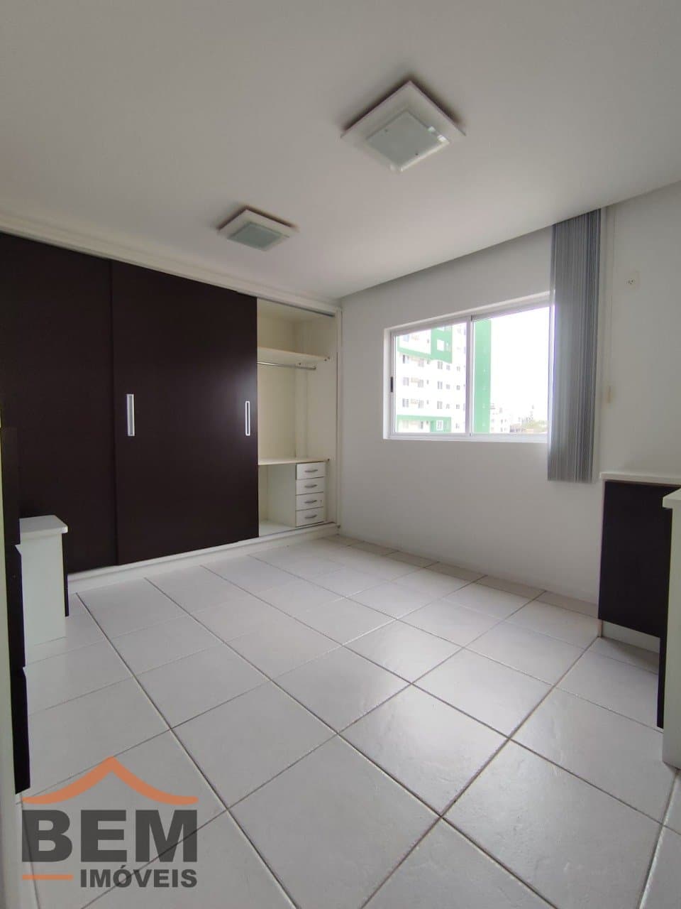 Apartamento à Venda com 2 quartos, 1 vaga no bairro Dom Bosco em Itajaí/SC