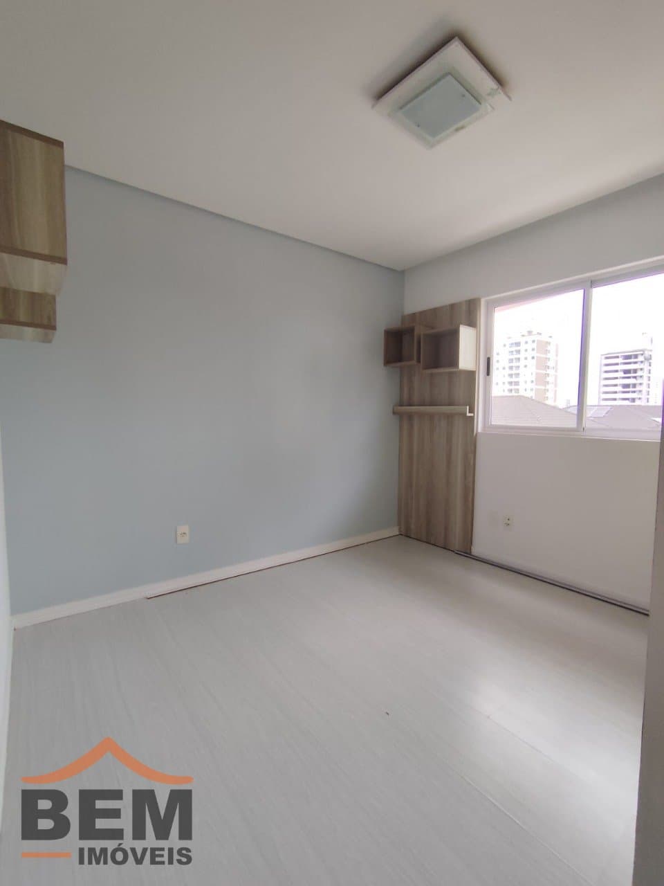 Apartamento à Venda com 2 quartos, 1 vaga no bairro Dom Bosco em Itajaí/SC