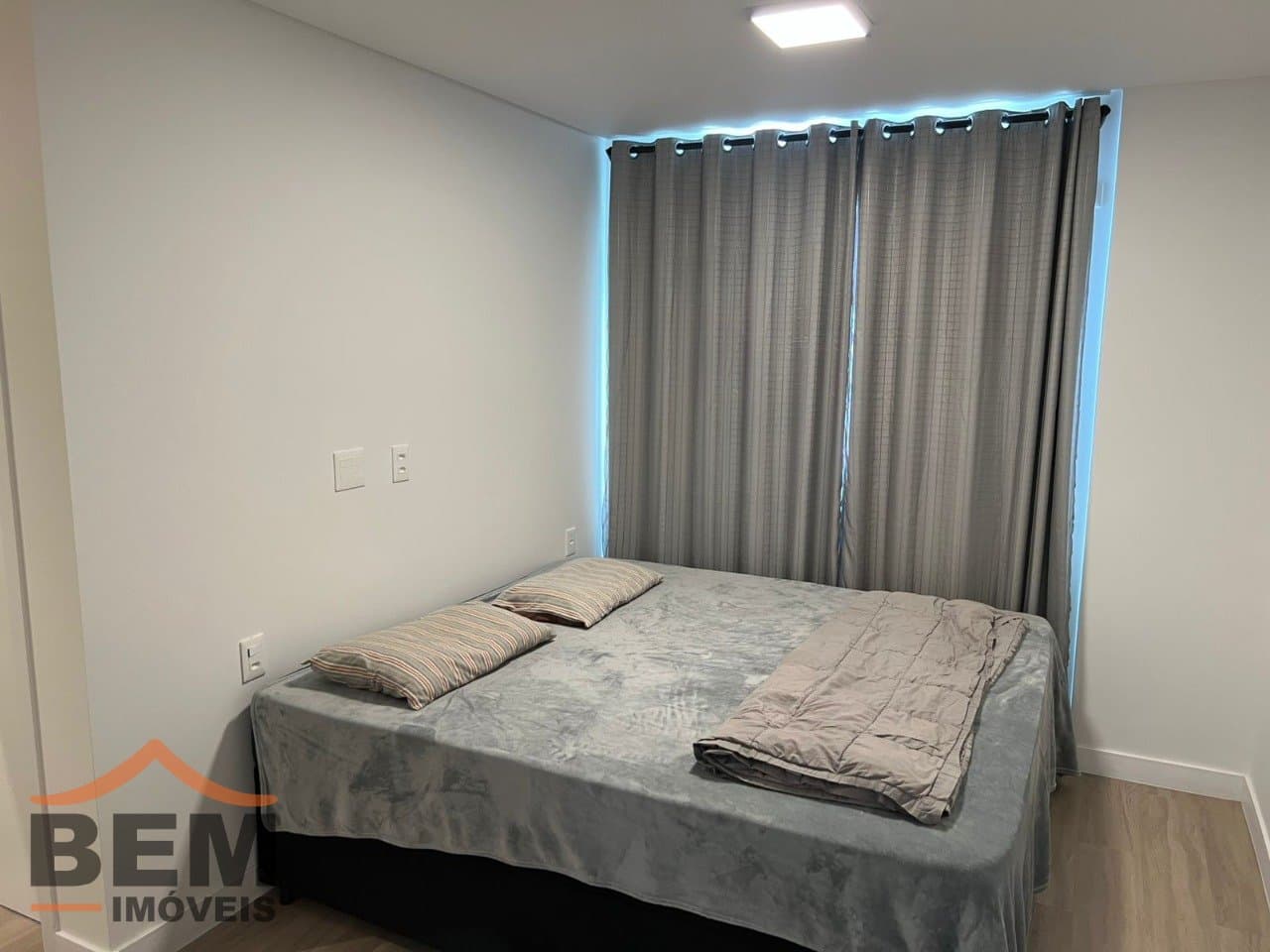 Apartamento à Venda com 2 quartos sendo 1 suíte, 1 vaga no bairro Fazenda em Itajaí/SC