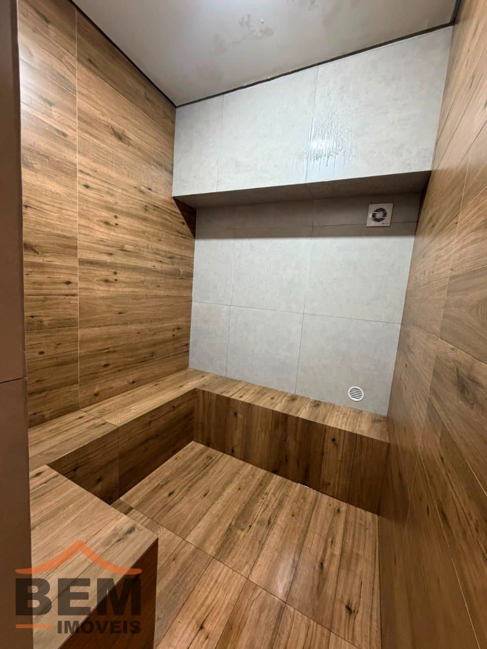 Apartamento à Venda com 3 quartos sendo 1 suíte, 2 vagas no bairro Fazenda em Itajaí/SC