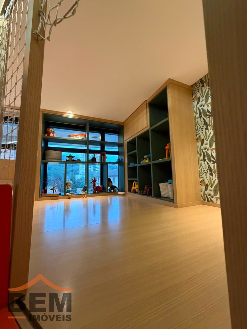 Apartamento à Venda com 3 quartos sendo 1 suíte, 2 vagas no bairro Fazenda em Itajaí/SC