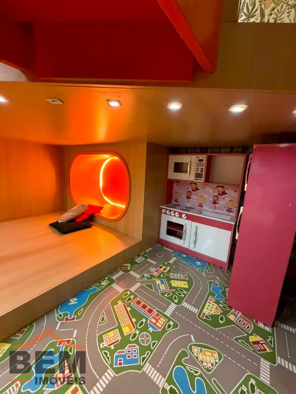 Apartamento à Venda com 3 quartos sendo 1 suíte, 2 vagas no bairro Fazenda em Itajaí/SC