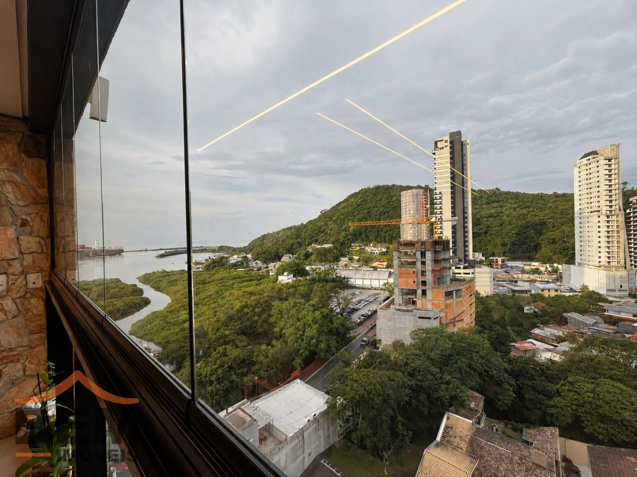 Apartamento à Venda com 3 quartos sendo 1 suíte, 2 vagas no bairro Fazenda em Itajaí/SC