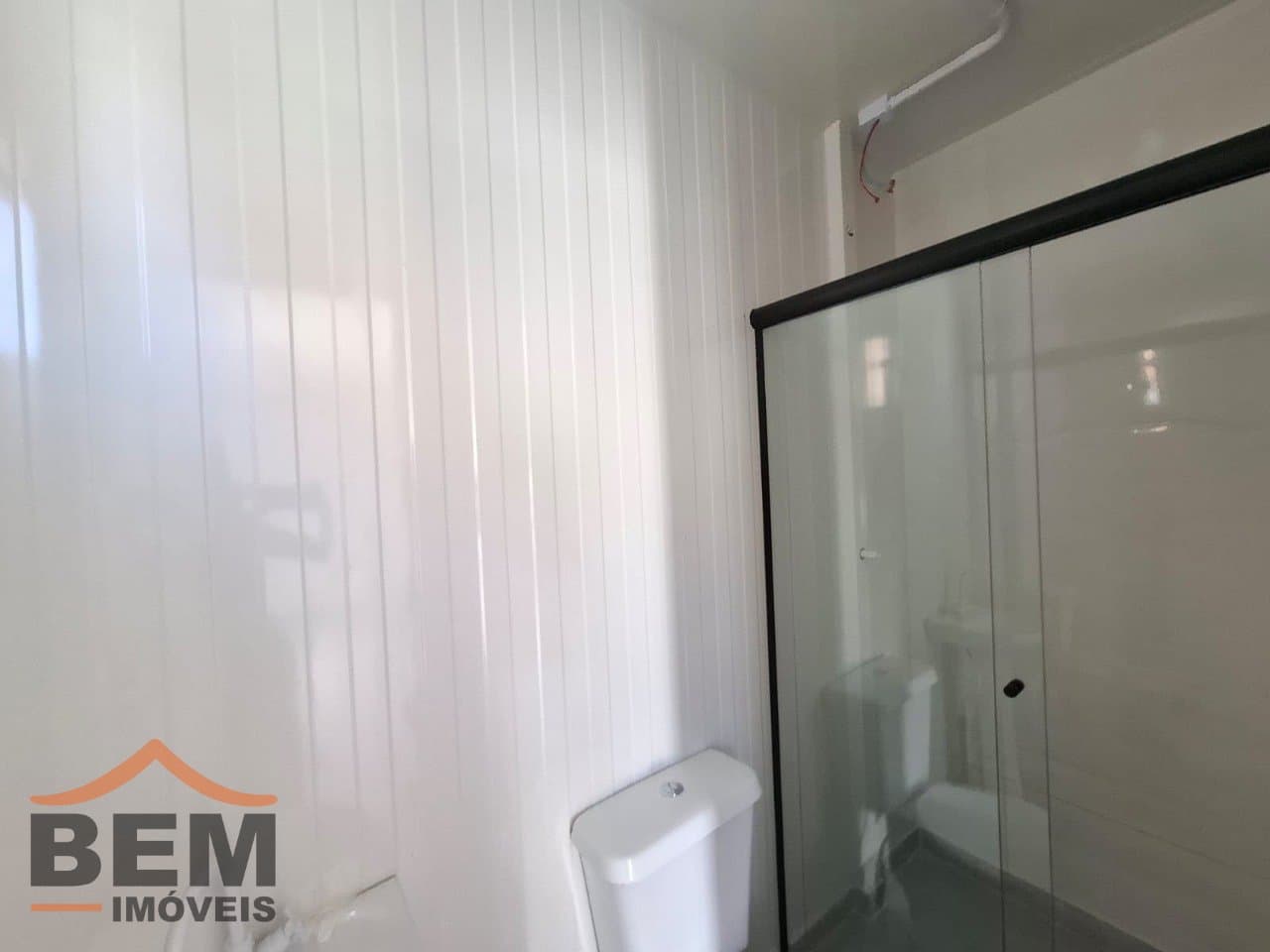 Kitnet para Locação com 1 quarto no bairro Espinheiros em Itajaí/SC: 8 - BANHEIRO