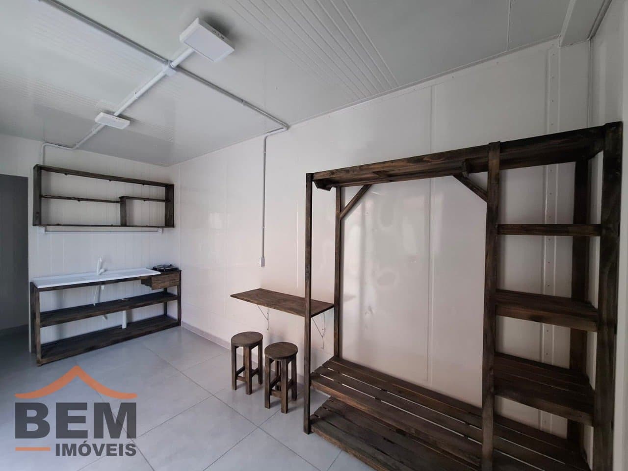 Kitnet para Locação com 1 quarto no bairro Espinheiros em Itajaí/SC: 6 - INTERNO