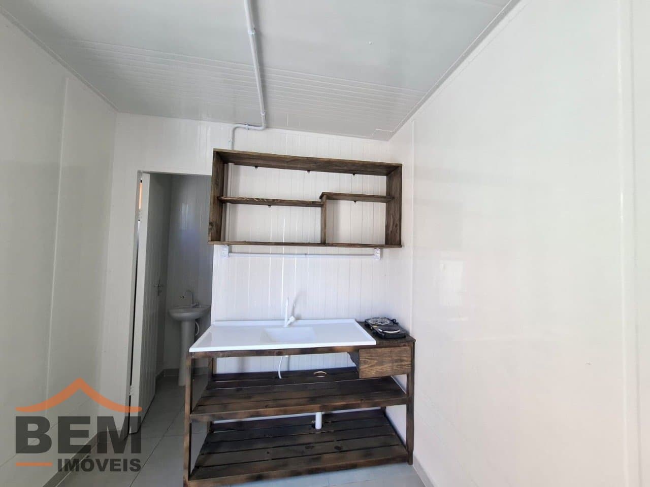Kitnet para Locação com 1 quarto no bairro Espinheiros em Itajaí/SC: 7 - INTERNO