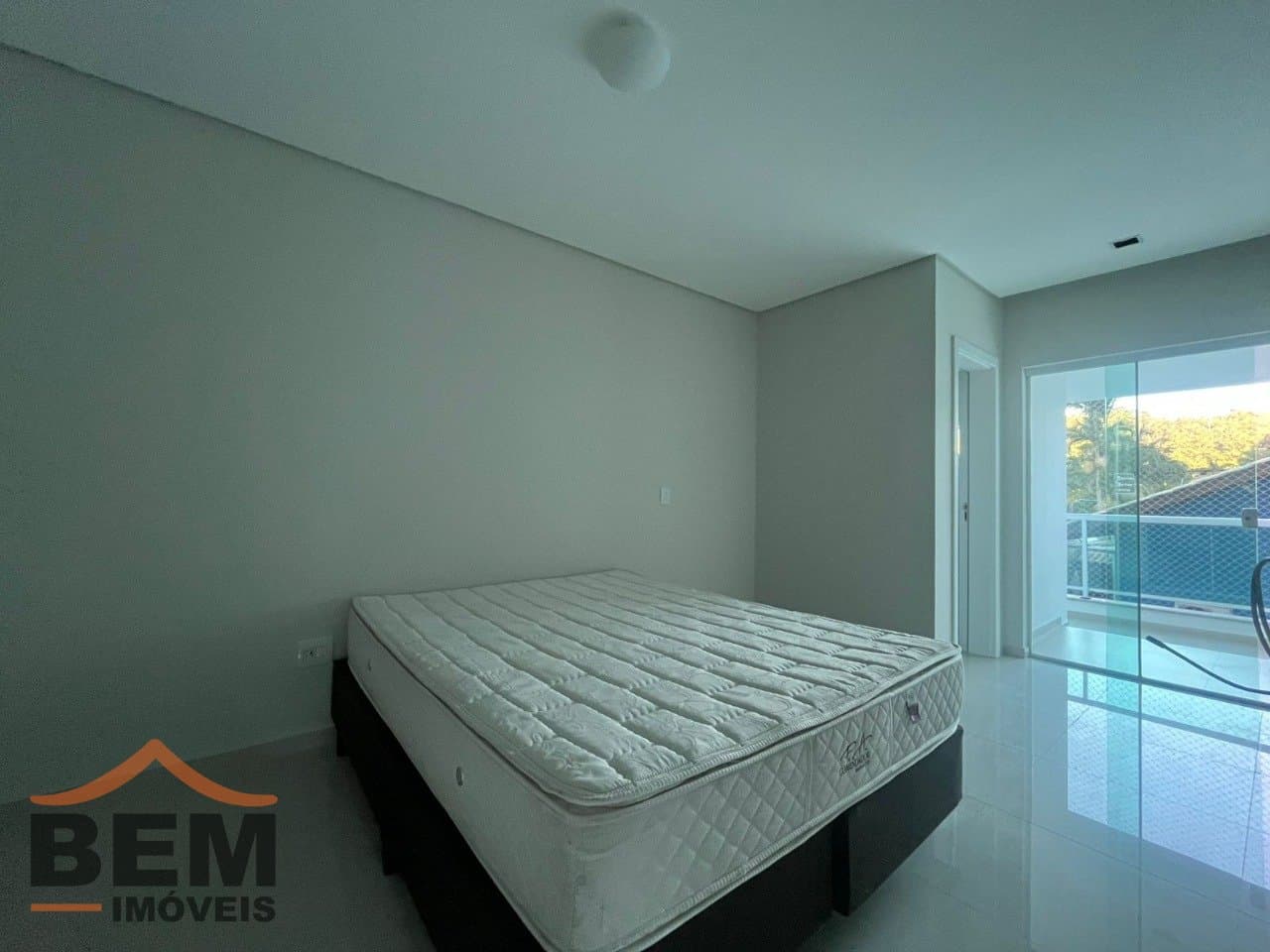 Apartamento para Locação com 3 quartos sendo 3 suítes, 2 vagas no bairro Cabeçudas em Itajaí/SC: 19 - SUÍTE 3