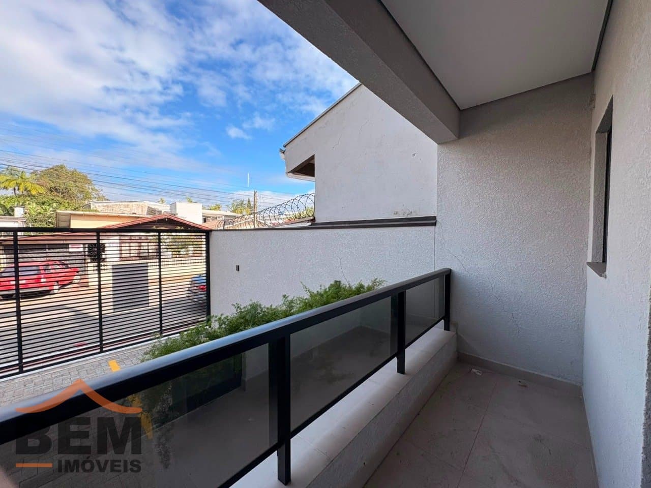 Apartamento para Locação com 3 quartos sendo 1 suíte, 1 vaga no bairro Dom Bosco em Itajaí/SC: 7 - SACADA