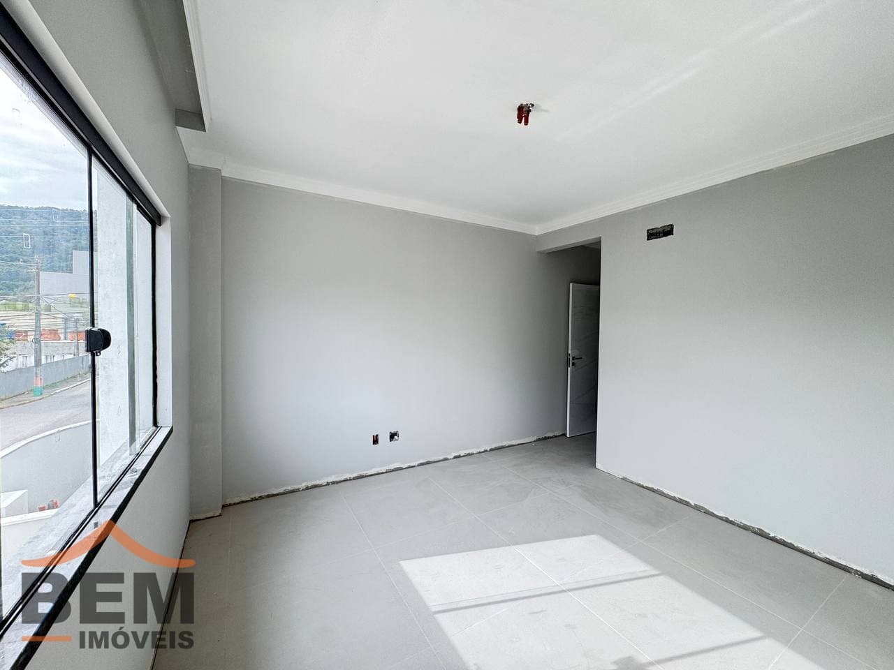 Sobrado à Venda com 2 suítes, 1 vaga no bairro Rio Pequeno em Camboriú/SC: c25eda8e-eacb-4996-b2fc-ec49bce042a0