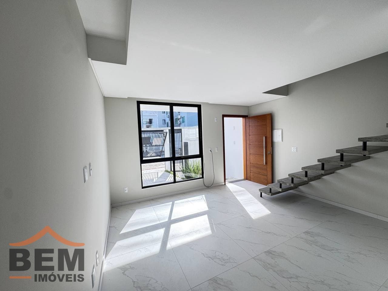 Casa à Venda com 2 suítes, 1 vaga no bairro São Francisco de Assis em Camboriú/SC