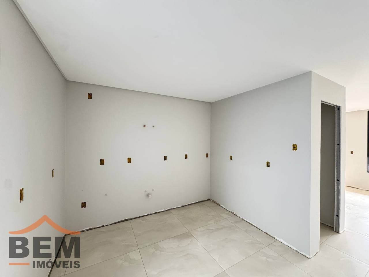 Casa à Venda com 2 suítes, 1 vaga no bairro São Francisco de Assis em Camboriú/SC