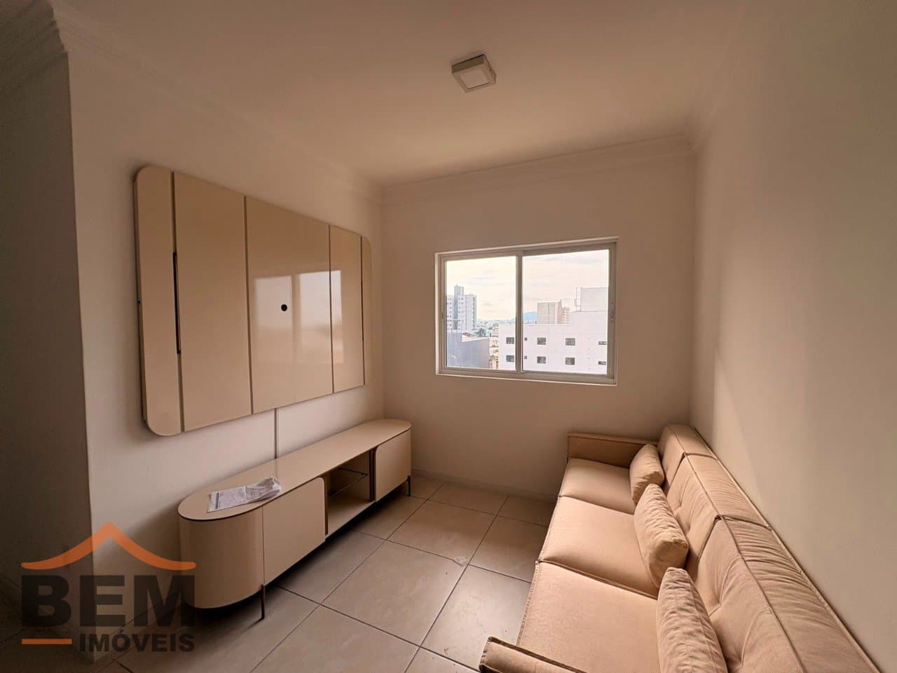 Apartamento para Locação com 2 quartos, 1 vaga no bairro Cordeiros em Itajaí/SC
