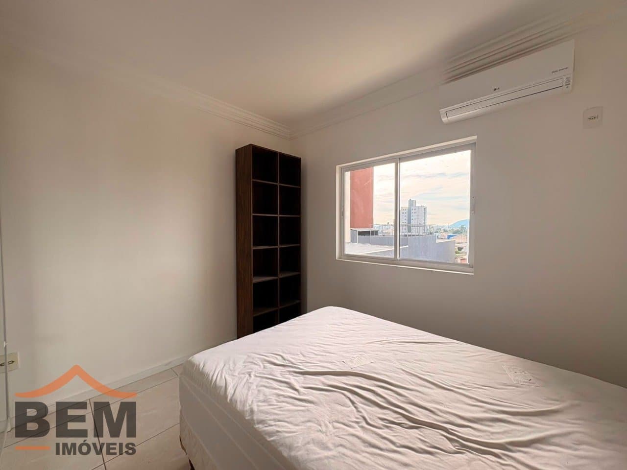 Apartamento para Locação com 2 quartos, 1 vaga no bairro Cordeiros em Itajaí/SC