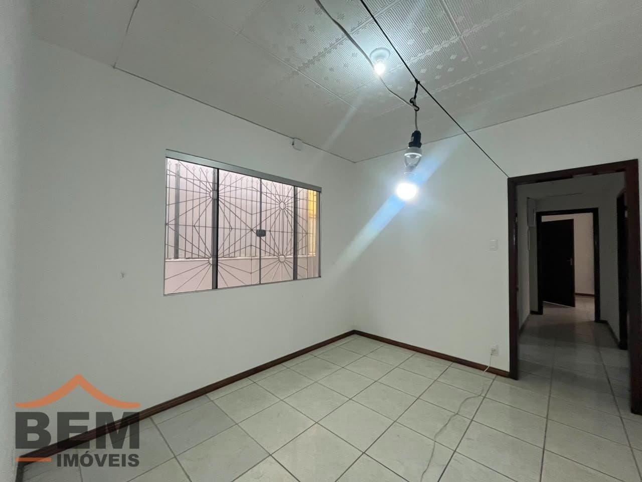 Casa comercial para Locação com 2 vagas no bairro Centro em Itajaí/SC