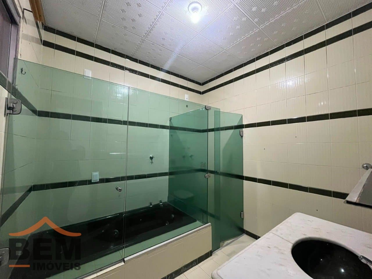 Casa comercial para Locação com 2 vagas no bairro Centro em Itajaí/SC