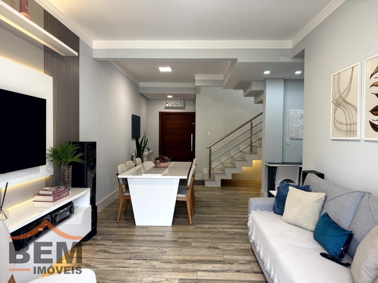 Casa para Locação com 3 quartos sendo 1 suíte, 1 vaga no bairro São João em Itajaí/SC