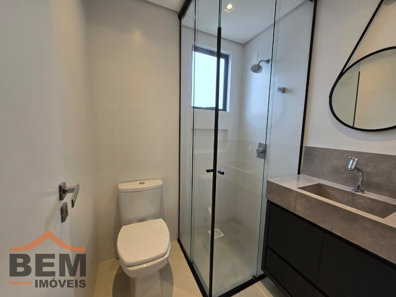 Apartamento para Locação com 1 quarto sendo 1 suíte, 1 vaga no bairro Fazenda em Itajaí/SC