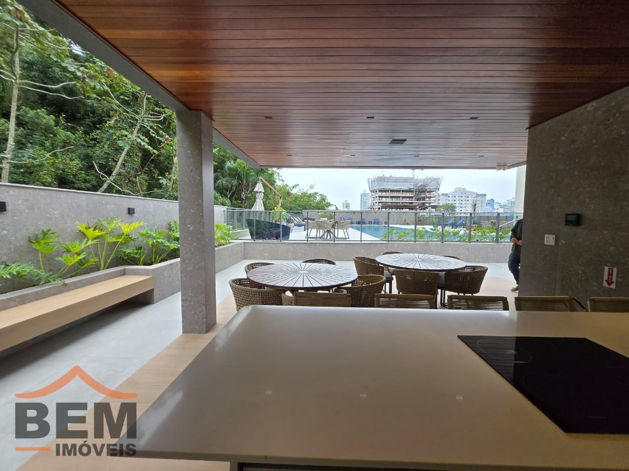 Apartamento à Venda com 2 quartos sendo 1 suíte, 1 vaga no bairro Fazenda em Itajaí/SC