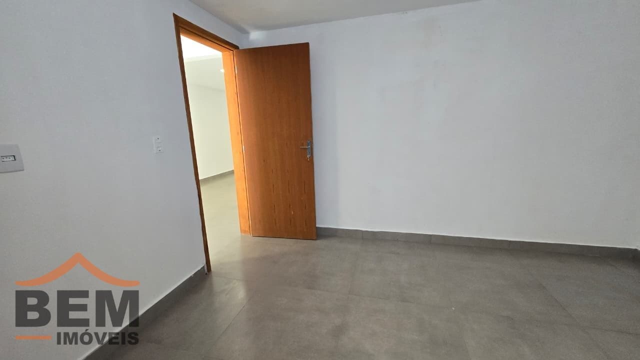 Casa para Locação com 2 quartos, 2 vagas no bairro Tabuleiro em Camboriú/SC