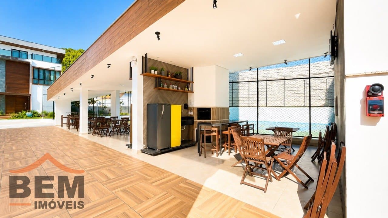 Apartamento à Venda com 2 quartos sendo 2 suítes, 1 vaga no bairro Ressacada em Itajaí/SC