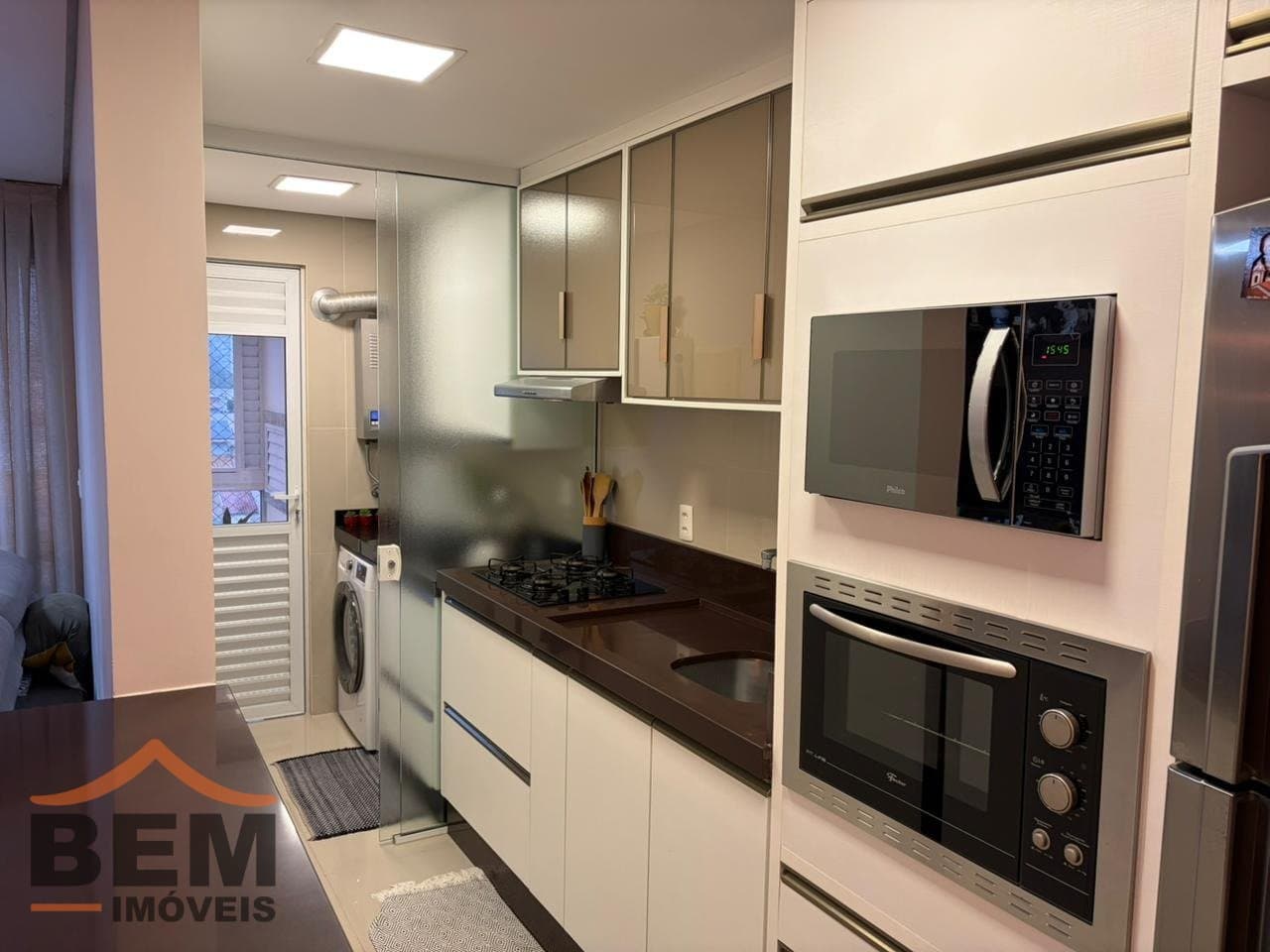 Apartamento à Venda com 2 quartos sendo 1 suíte, 1 vaga no bairro Ressacada em Itajaí/SC