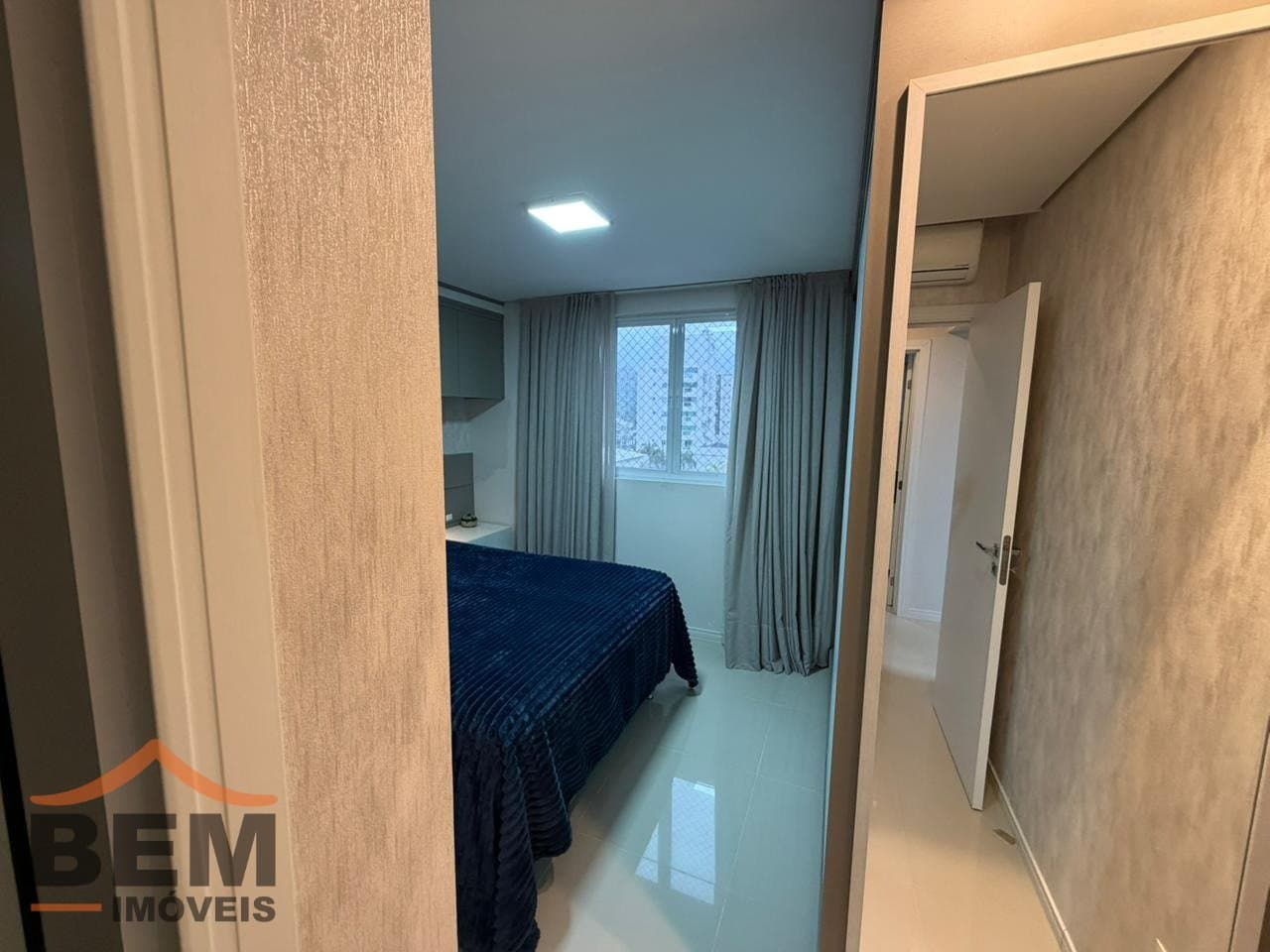 Apartamento à Venda com 2 quartos sendo 1 suíte, 1 vaga no bairro Ressacada em Itajaí/SC