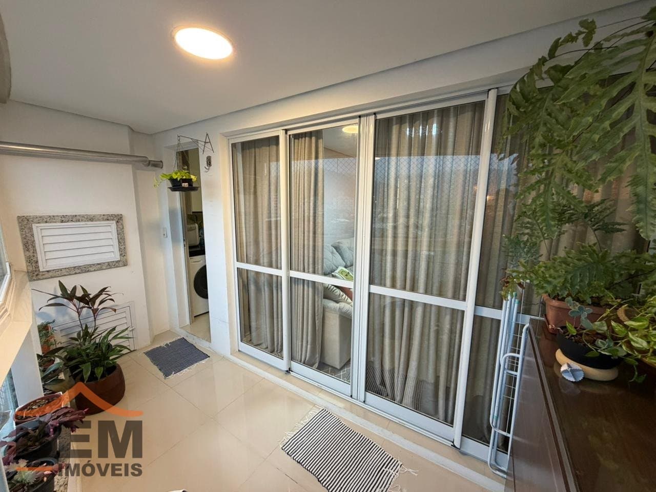 Apartamento à Venda com 2 quartos sendo 1 suíte, 1 vaga no bairro Ressacada em Itajaí/SC