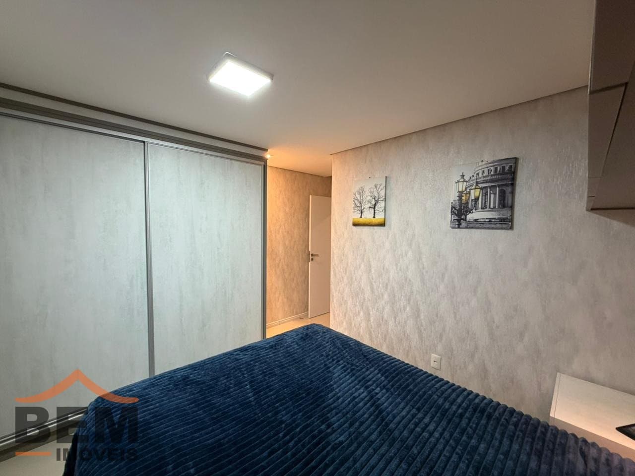 Apartamento à Venda com 2 quartos sendo 1 suíte, 1 vaga no bairro Ressacada em Itajaí/SC