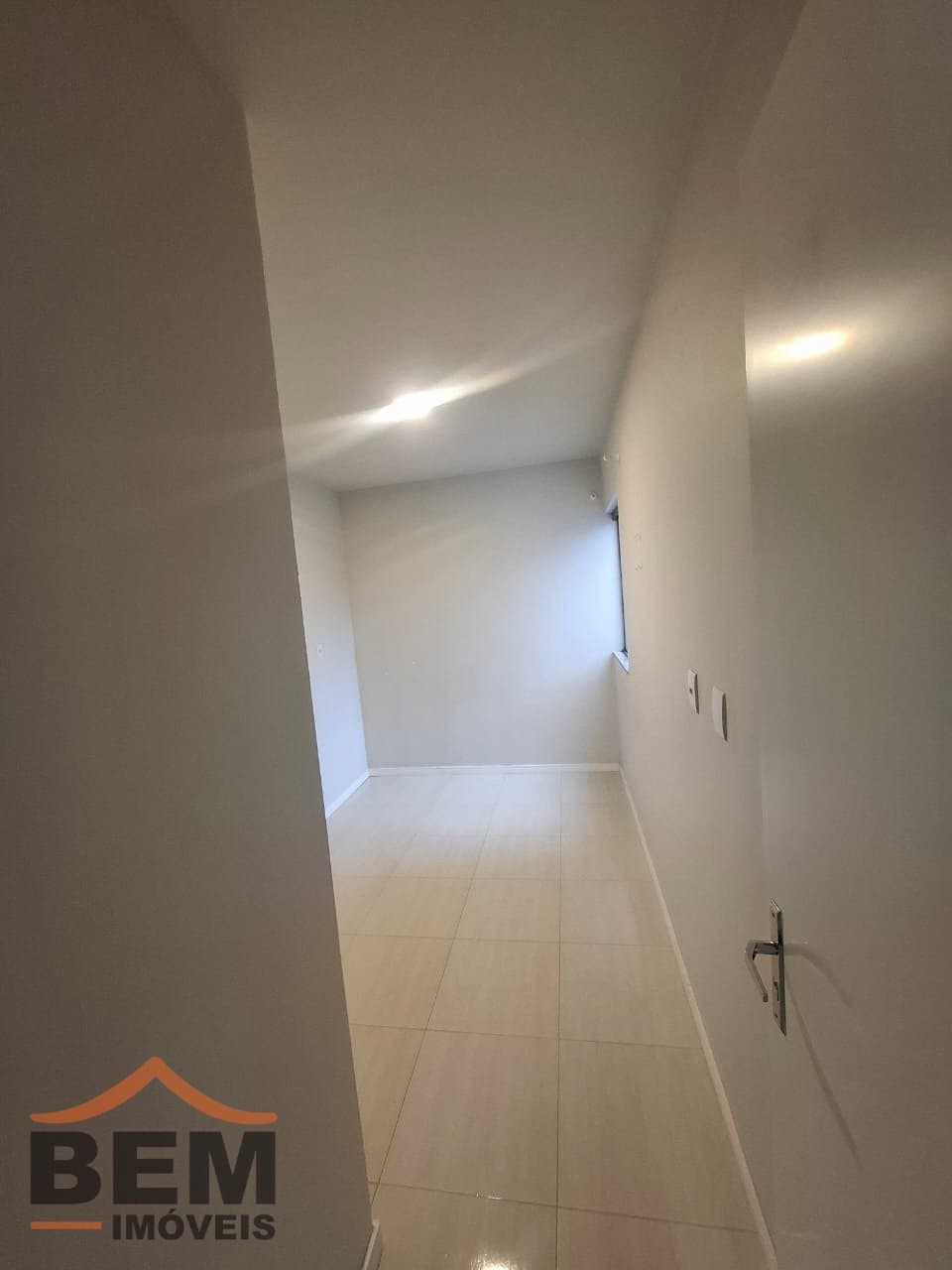 Apartamento à Venda com 2 quartos, 1 vaga no bairro Murta em Itajaí/SC
