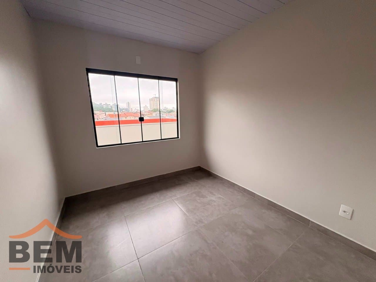 Casa para Locação com 4 quartos, 5 vagas no bairro Fazenda em Itajaí/SC