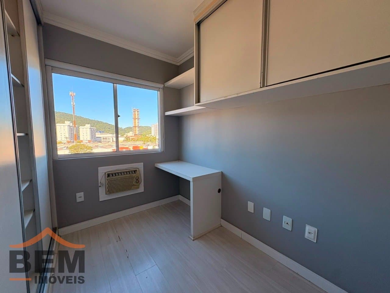 Apartamento para Locação com 2 quartos, 1 vaga no bairro Dom Bosco em Itajaí/SC