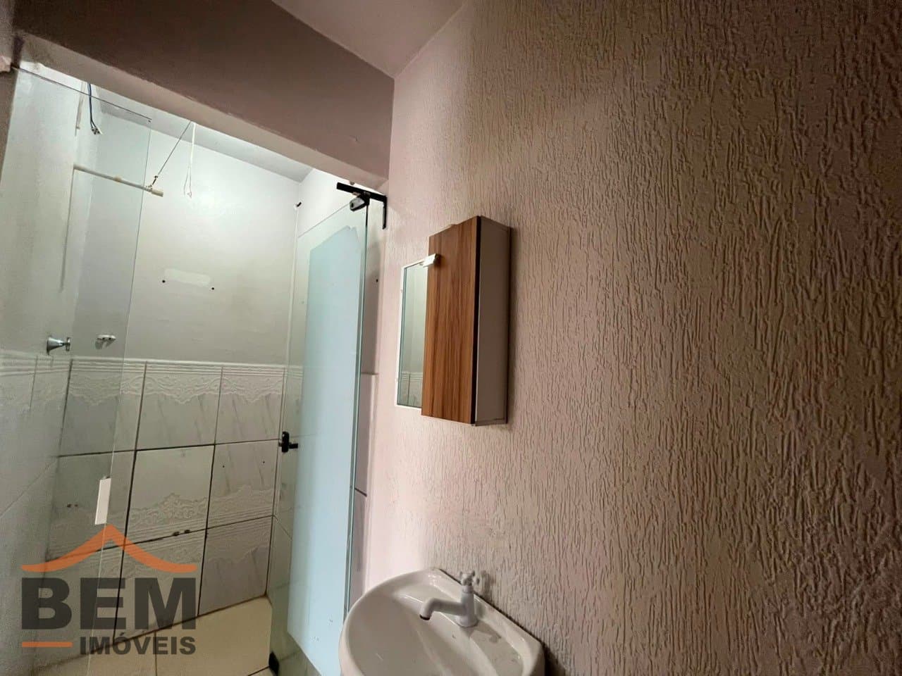 Casa para Locação com 1 quarto, 1 vaga no bairro São Vicente em Itajaí/SC: 10 - BANHEIRO