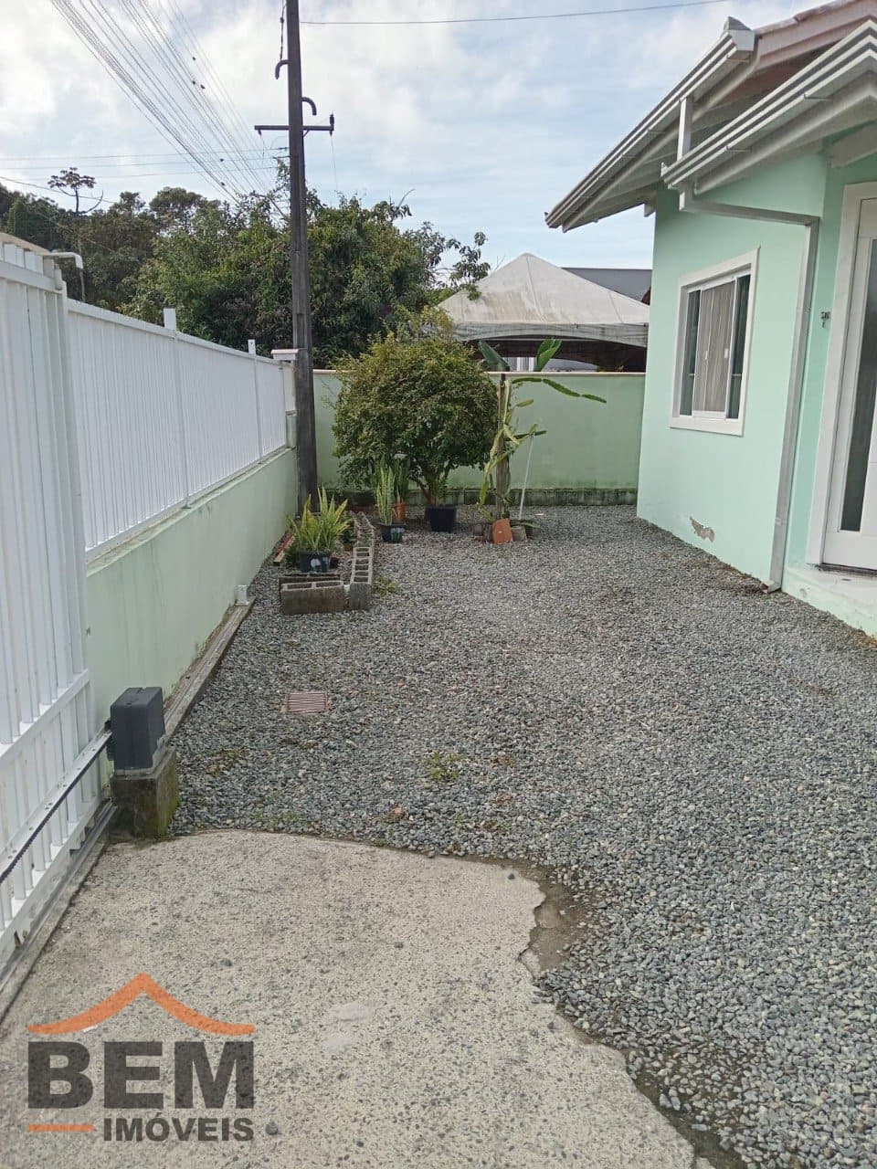 Casa à Venda com 2 quartos, 1 vaga no bairro Costeira em Barra do Sul/SC