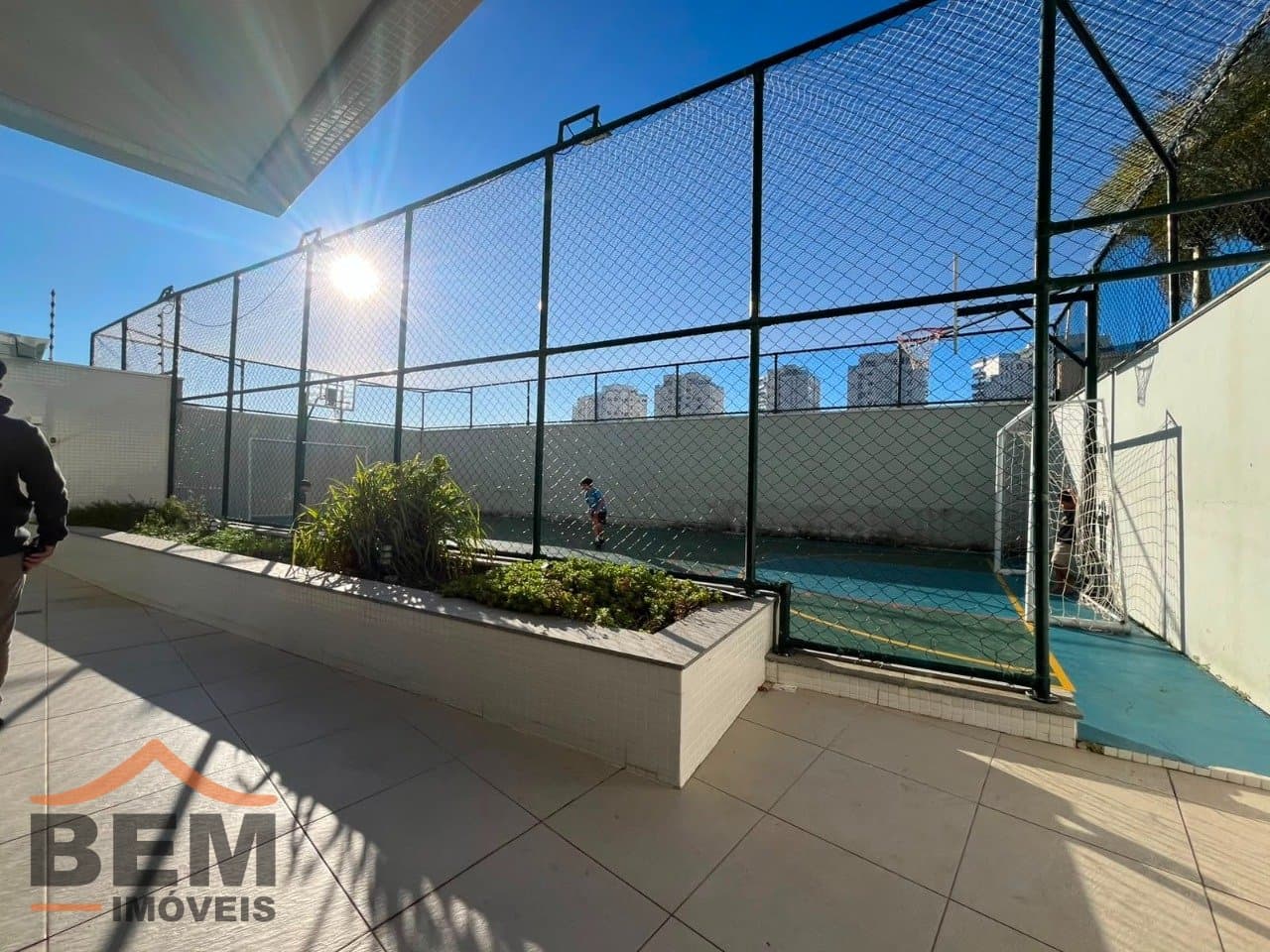 Apartamento para Locação com 2 quartos sendo 1 suíte, 1 vaga no bairro Praia Brava em Itajaí/SC: 7 - QUADRA