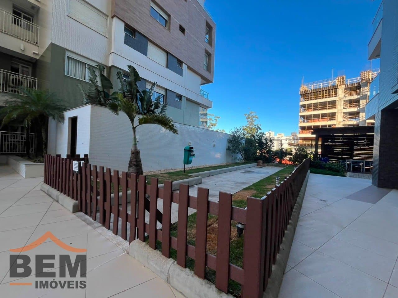 Apartamento para Locação com 2 quartos sendo 1 suíte, 1 vaga no bairro Praia Brava em Itajaí/SC: 10 - ÁREA EXTERNA
