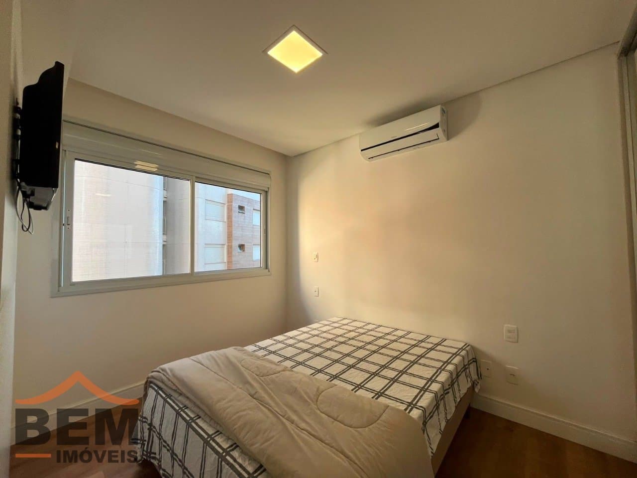 Apartamento para Locação com 2 quartos sendo 1 suíte, 1 vaga no bairro Praia Brava em Itajaí/SC: 15 - SUÍTE