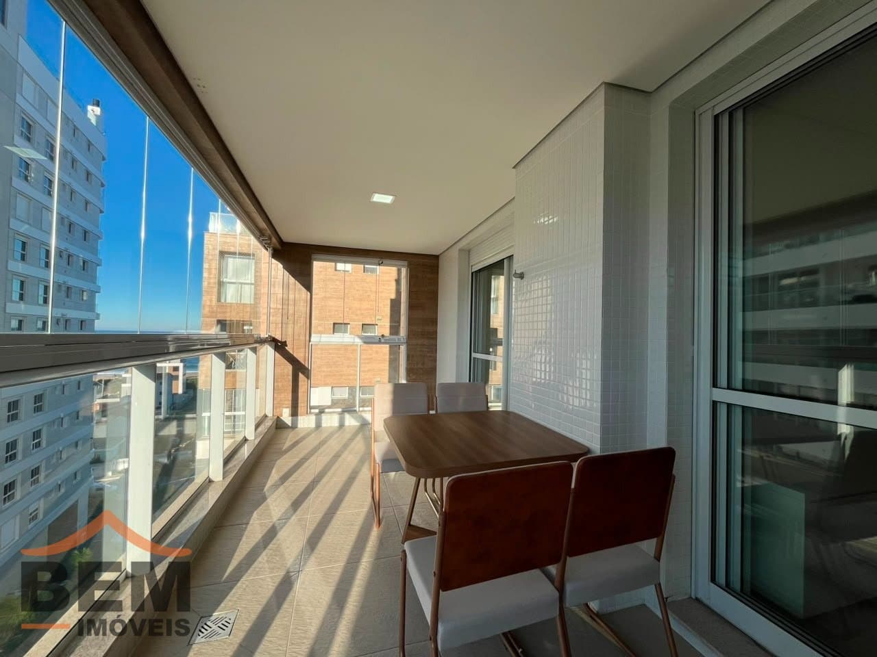 Apartamento para Locação com 2 quartos sendo 1 suíte, 1 vaga no bairro Praia Brava em Itajaí/SC: 30 - SACADA