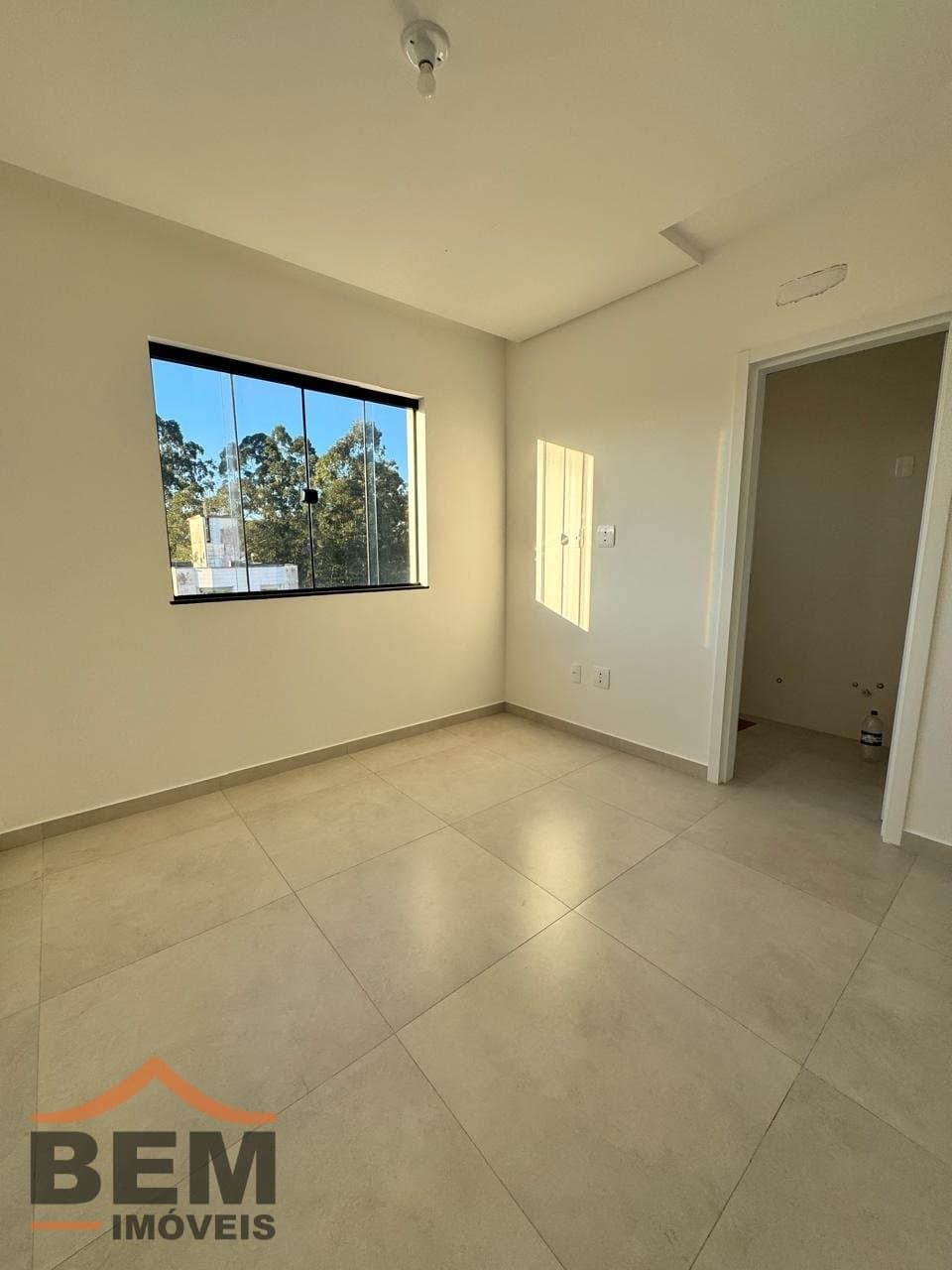 Apartamento à Venda com 2 quartos sendo 2 suítes, 1 vaga no bairro Centro em Camboriú/SC: fc448a01-ae85-4cf8-b91e-13f16354a061