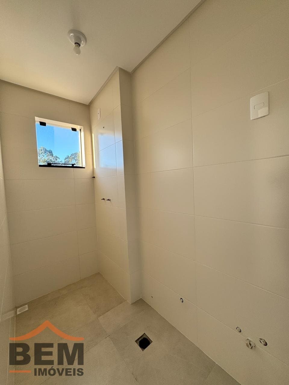 Apartamento à Venda com 2 quartos sendo 2 suítes, 1 vaga no bairro Centro em Camboriú/SC: 3dd3e205-a3d4-46e2-b0c7-62f8cb1baba9