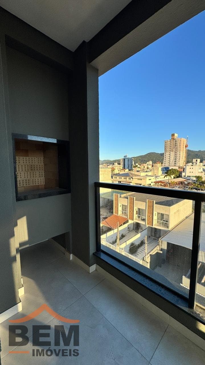 Apartamento à Venda com 2 quartos sendo 2 suítes, 1 vaga no bairro Centro em Camboriú/SC: a32a4c33-f552-4cf2-a3f9-51374839ee04