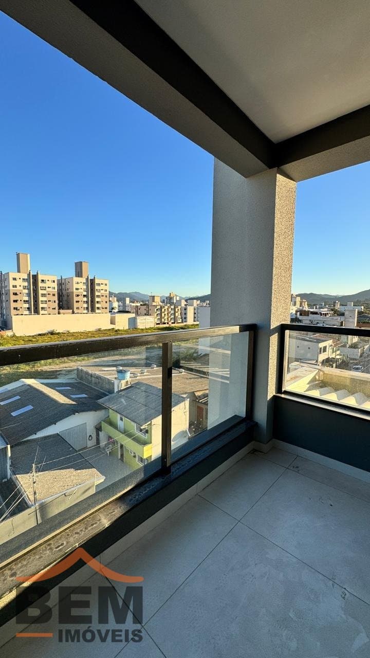 Apartamento à Venda com 2 quartos sendo 2 suítes, 1 vaga no bairro Centro em Camboriú/SC: b26deada-01b6-4dc0-9ff4-72f150738caa