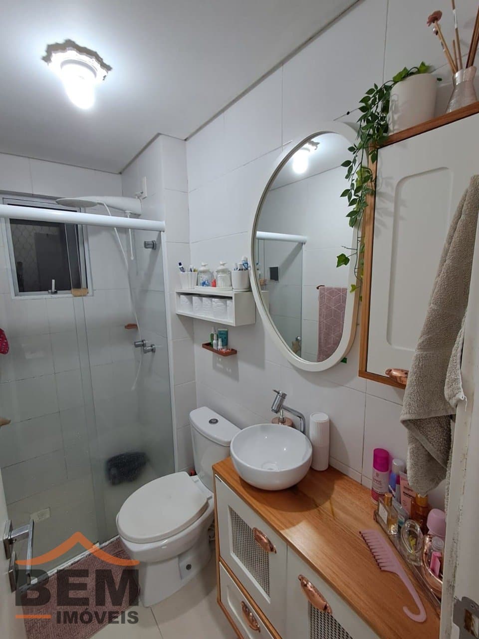 Apartamento à Venda com 2 quartos sendo 1 suíte, 2 vagas no bairro Carvalho em Itajai/SC