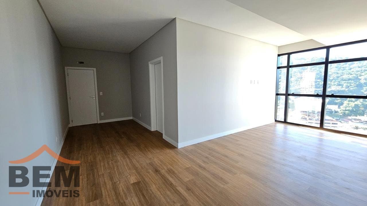 Apartamento Duplex para Locação com 3 quartos sendo 3 suítes, 3 vagas no bairro Fazenda em Itajaí/SC: 25 - SUÍTE
