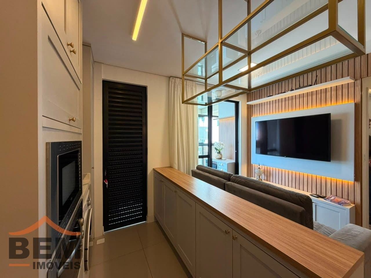 Apartamento à Venda com 3 quartos sendo 1 suíte, 2 vagas no bairro São João em Itajai/SC