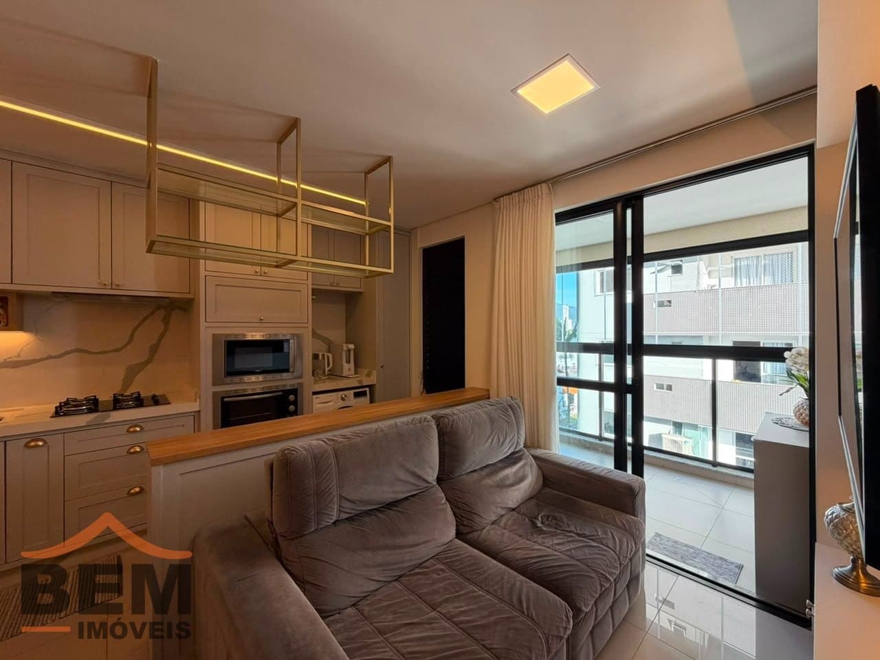 Apartamento à Venda com 3 quartos sendo 1 suíte, 2 vagas no bairro São João em Itajai/SC