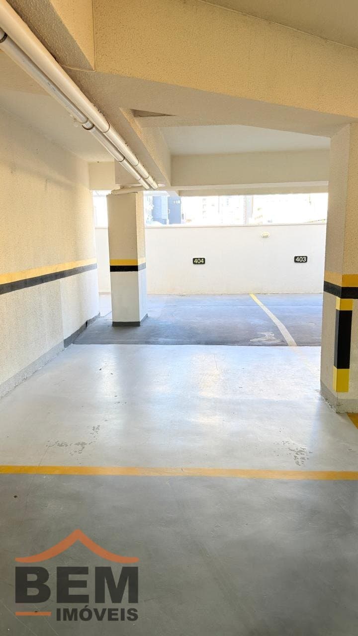 Apartamento à Venda com 2 quartos sendo 1 suíte, 2 vagas no bairro Nações em Balneário Camboriú/SC