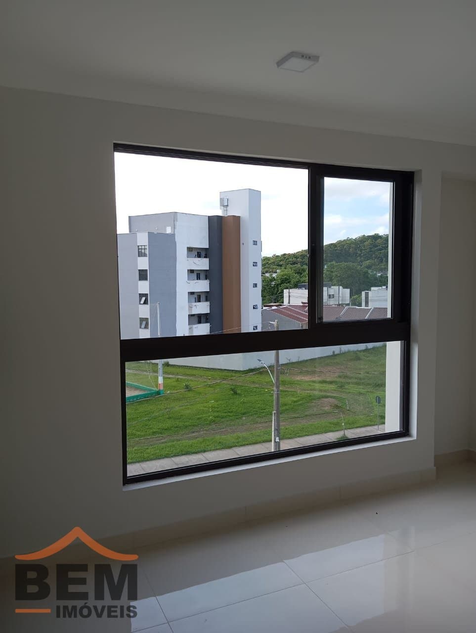 Apartamento à Venda com 2 quartos sendo 1 suíte no bairro Rio Pequeno em Camboriú/SC