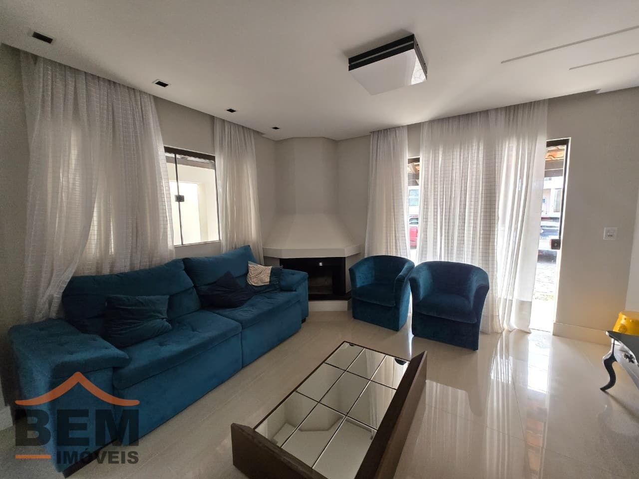 Casa em condomínio para aluguel em Camboriú: 07-SALA DE ESTAR